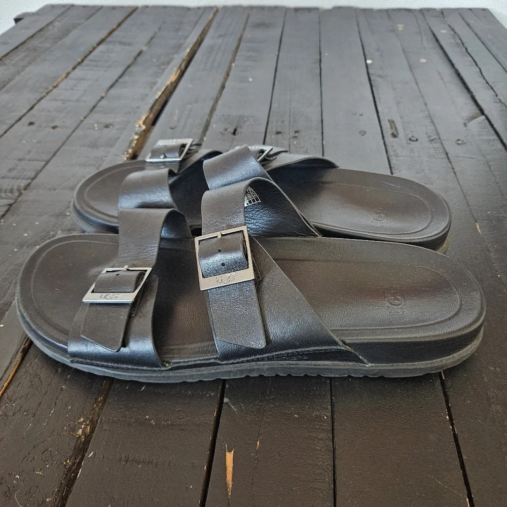 UGG Men's 11 Black Sandals with Silver Buckles Slides Wainscott